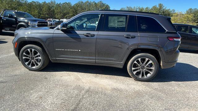 new 2025 Jeep Grand Cherokee car, priced at $61,995