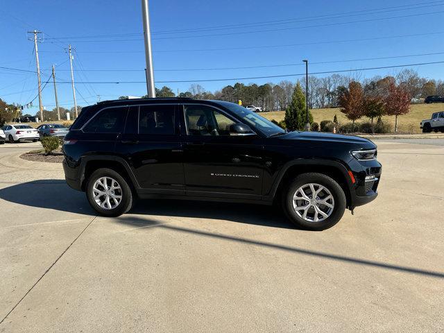 used 2022 Jeep Grand Cherokee car, priced at $27,995