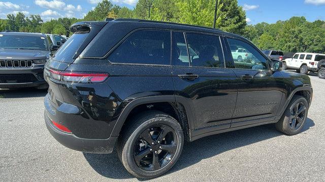 new 2024 Jeep Grand Cherokee car, priced at $37,675