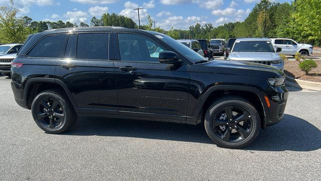 new 2024 Jeep Grand Cherokee car, priced at $37,675