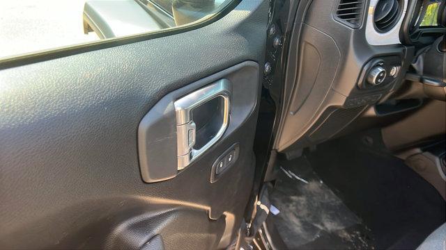 new 2025 Jeep Gladiator car, priced at $33,690