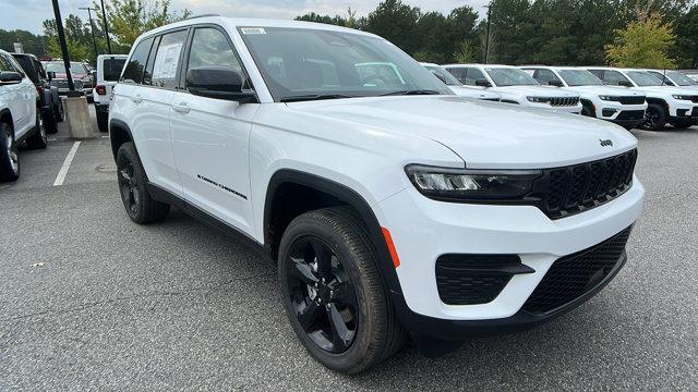 new 2025 Jeep Grand Cherokee car, priced at $38,580