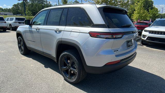 new 2024 Jeep Grand Cherokee car, priced at $37,577