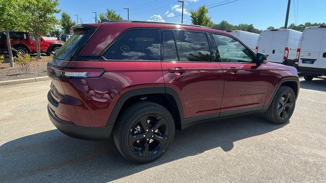 new 2024 Jeep Grand Cherokee car, priced at $37,675