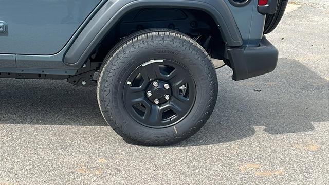 new 2026 Jeep Wrangler car, priced at $35,678