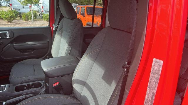 new 2025 Jeep Wrangler car, priced at $36,370