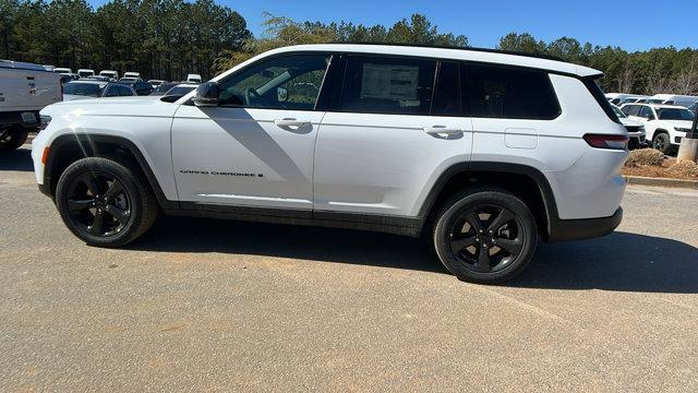 new 2025 Jeep Grand Cherokee L car, priced at $43,825