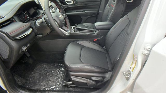 new 2025 Jeep Compass car, priced at $34,390
