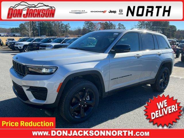 new 2025 Jeep Grand Cherokee car, priced at $41,995