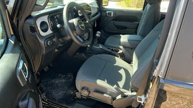 new 2025 Jeep Wrangler car, priced at $34,685