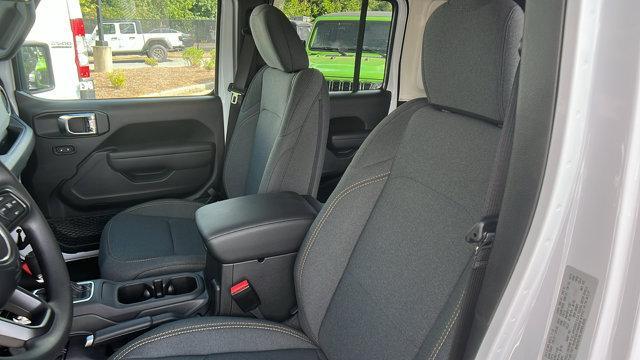 new 2025 Jeep Wrangler car, priced at $32,480