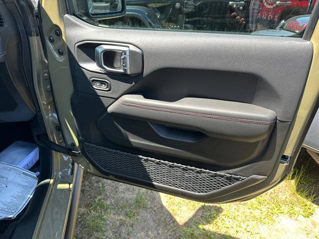 new 2025 Jeep Gladiator car, priced at $63,890