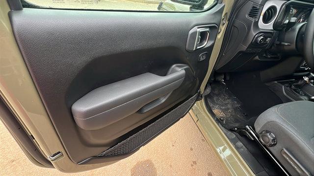 new 2026 Jeep Wrangler car, priced at $44,285