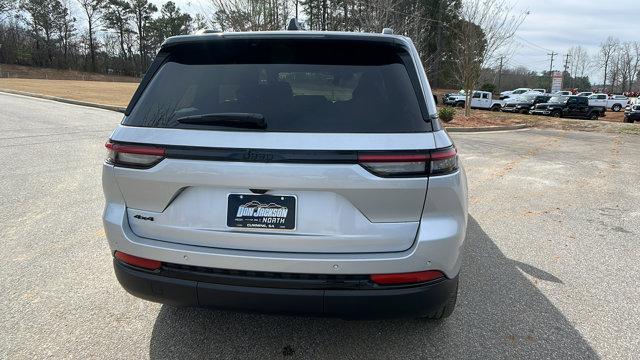 new 2025 Jeep Grand Cherokee car, priced at $41,950