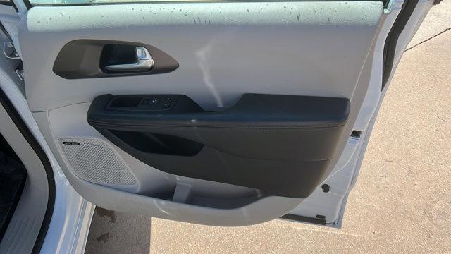 used 2019 Chrysler Pacifica car, priced at $19,995