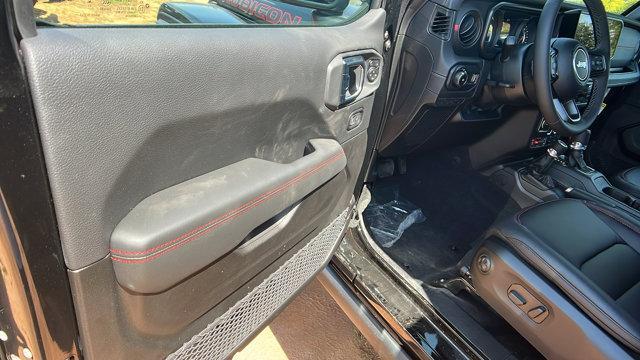 new 2025 Jeep Wrangler car, priced at $68,940