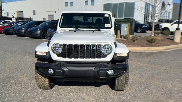 new 2025 Jeep Gladiator car, priced at $42,790