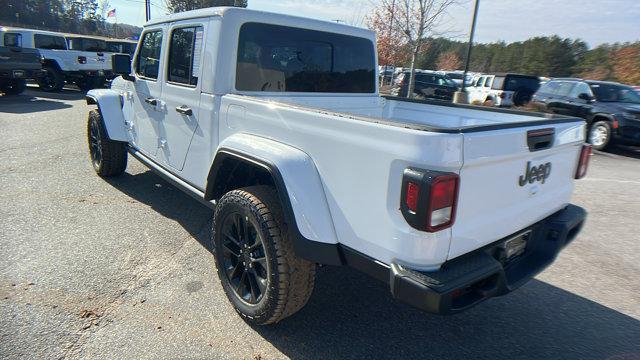 new 2025 Jeep Gladiator car, priced at $42,790