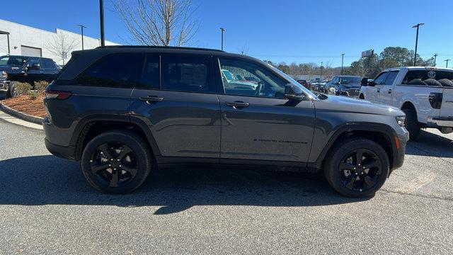 new 2025 Jeep Grand Cherokee car, priced at $41,850