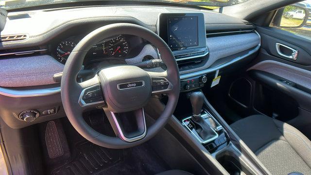 new 2025 Jeep Compass car, priced at $29,090