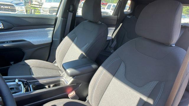 new 2025 Jeep Compass car, priced at $29,090