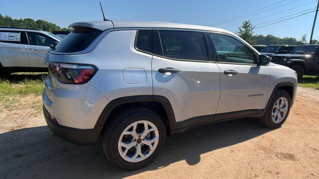 new 2025 Jeep Compass car, priced at $29,090
