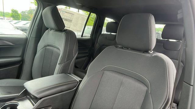 new 2025 Jeep Grand Cherokee car, priced at $42,375