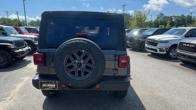 new 2025 Jeep Wrangler car, priced at $39,999