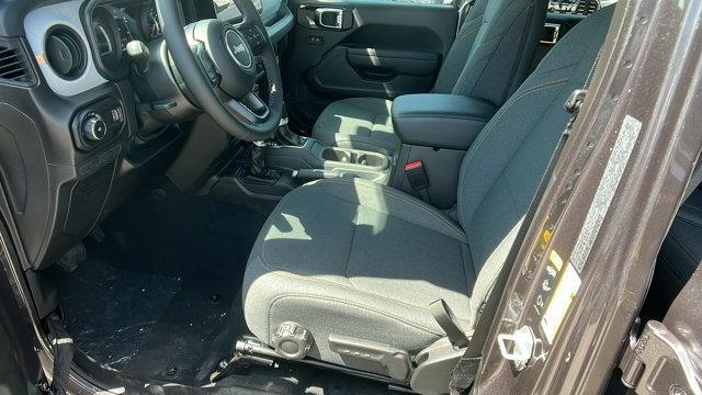 new 2025 Jeep Wrangler car, priced at $39,999