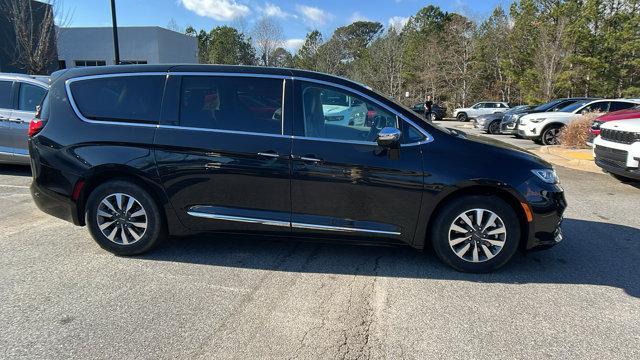 used 2023 Chrysler Pacifica Hybrid car, priced at $29,995