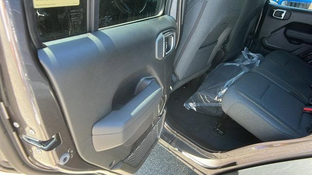 new 2025 Jeep Wrangler car, priced at $38,370