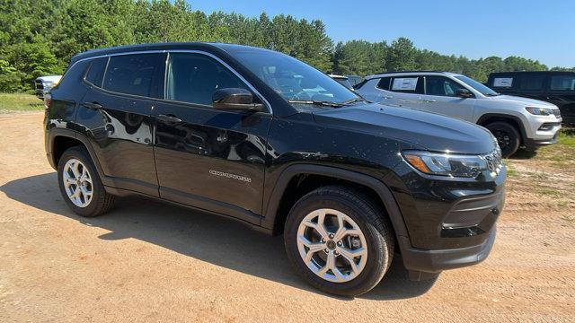 new 2025 Jeep Compass car, priced at $29,090