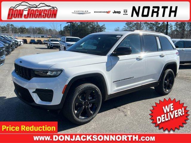 new 2025 Jeep Grand Cherokee car, priced at $41,580