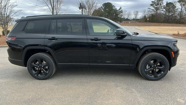 new 2025 Jeep Grand Cherokee L car, priced at $43,920