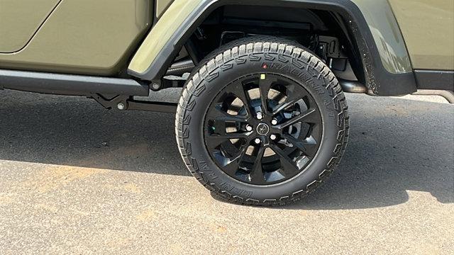 new 2025 Jeep Gladiator car, priced at $46,775