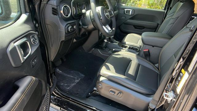 new 2025 Jeep Wrangler car, priced at $46,950