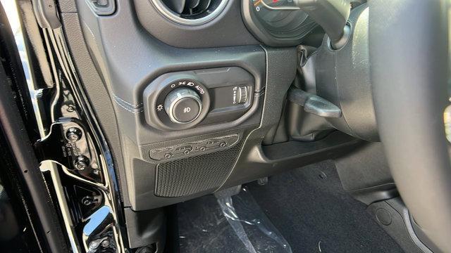 new 2025 Jeep Wrangler car, priced at $46,950