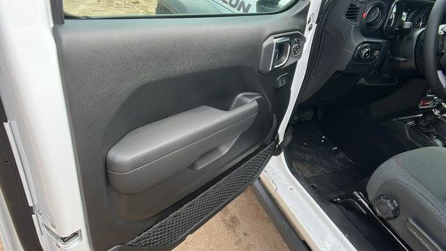 new 2025 Jeep Wrangler car, priced at $61,735