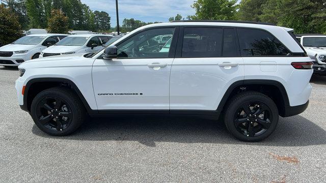 new 2024 Jeep Grand Cherokee car, priced at $37,995