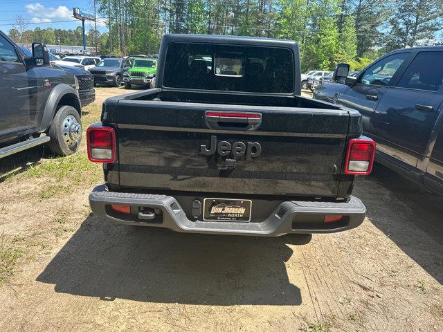new 2025 Jeep Gladiator car, priced at $36,995