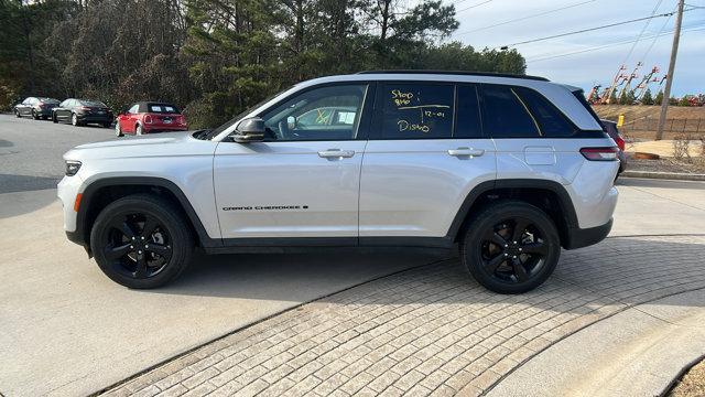 used 2023 Jeep Grand Cherokee car, priced at $28,995