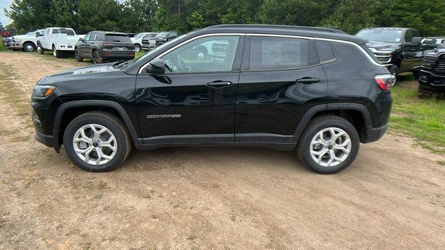 new 2025 Jeep Compass car, priced at $30,760