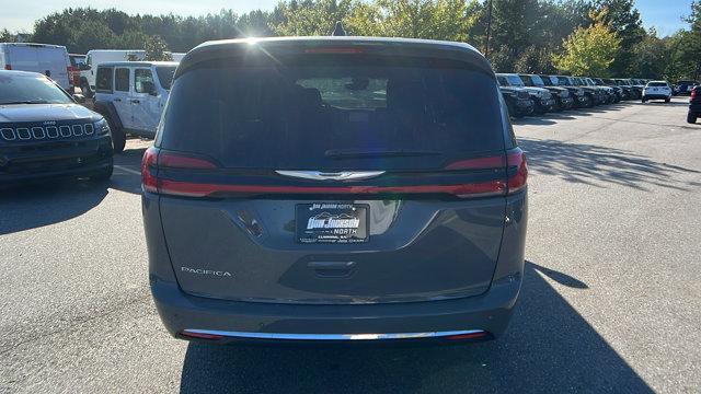 new 2025 Chrysler Pacifica car, priced at $39,425