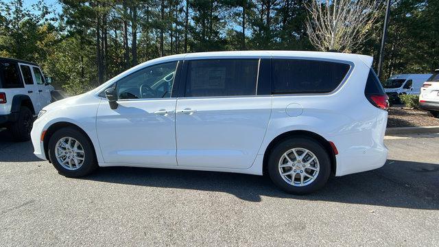 new 2025 Chrysler Pacifica car, priced at $39,425