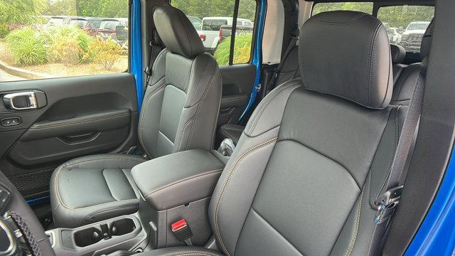 new 2025 Jeep Gladiator car, priced at $49,980