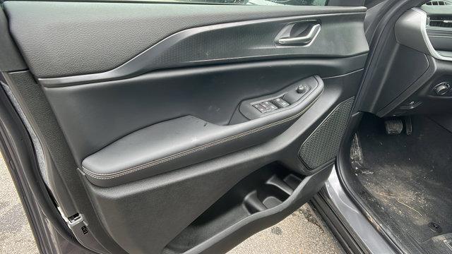 new 2025 Jeep Grand Cherokee car, priced at $47,370