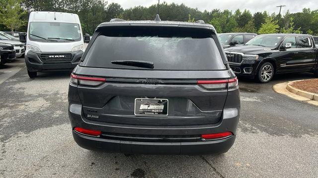new 2025 Jeep Grand Cherokee car, priced at $47,370