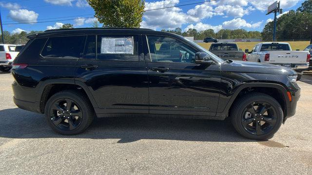 new 2025 Jeep Grand Cherokee L car, priced at $40,995