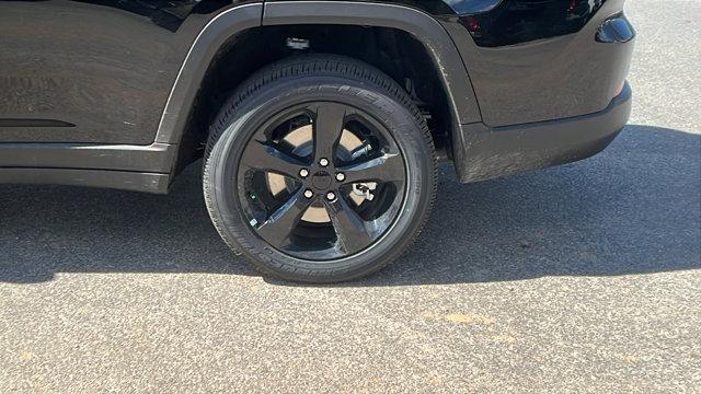 new 2025 Jeep Grand Cherokee L car, priced at $40,995