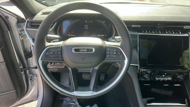 new 2025 Jeep Grand Cherokee car, priced at $41,495